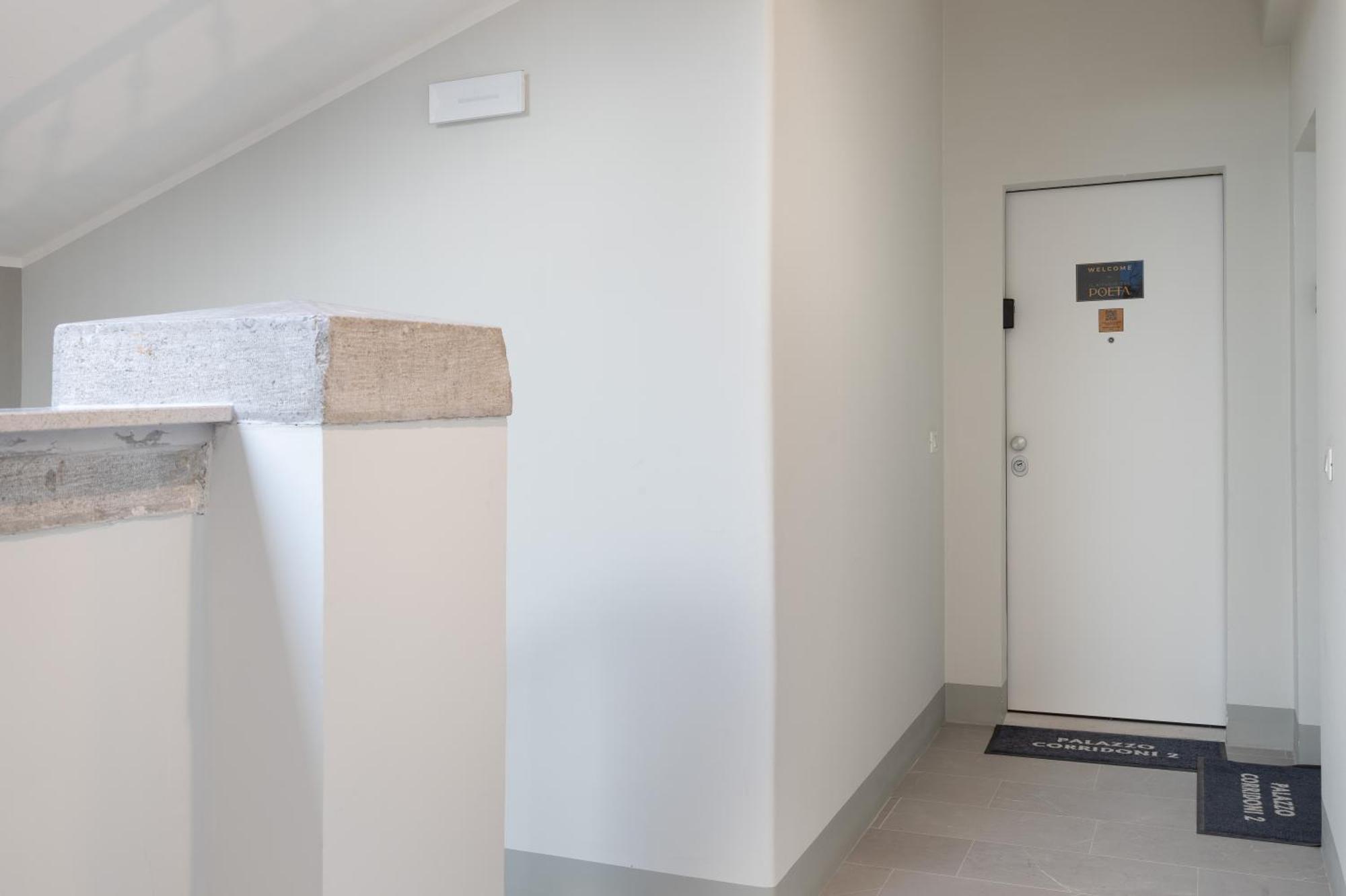 Blake, Attico Centrale Con Parcheggio A 트리에스테 외부 사진